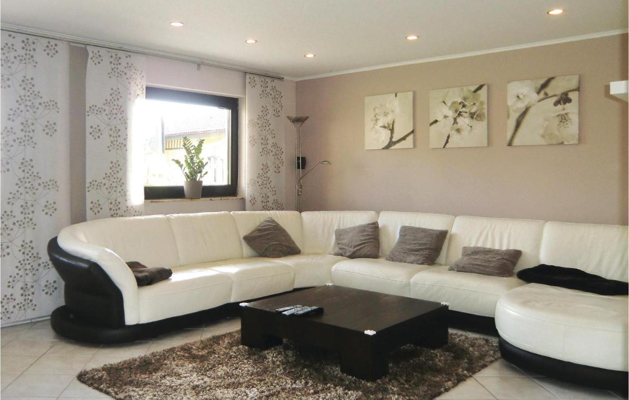 Amazing Apartment In Karlshausen With Kitchen Екстер'єр фото